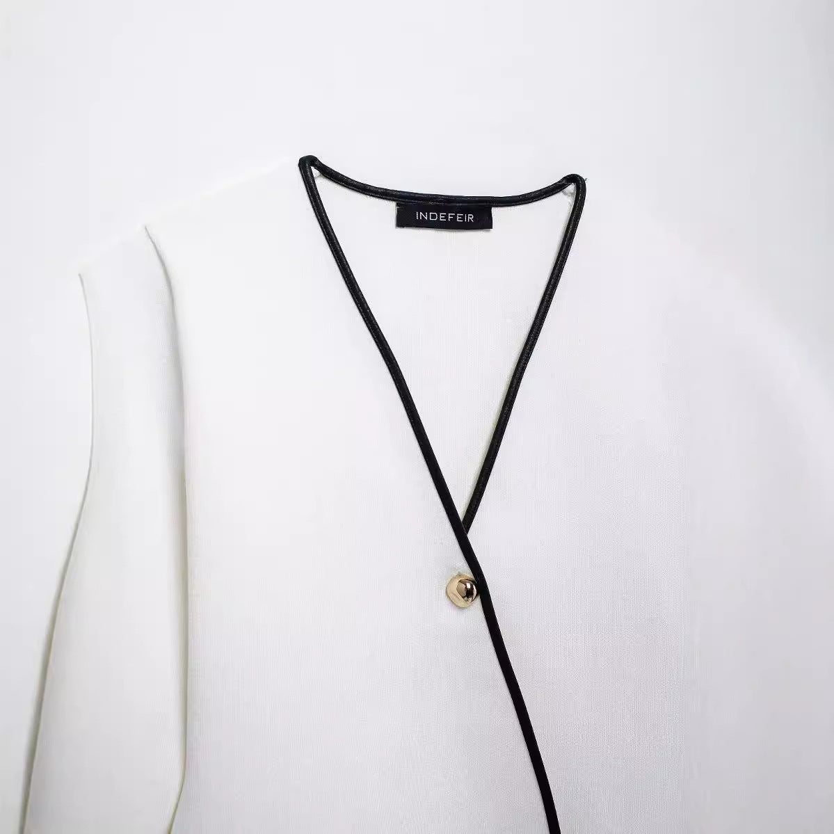 European and American autumn new style temperament V-neck contrasting side length sleeves solid color cardigan for women - The Nex Store